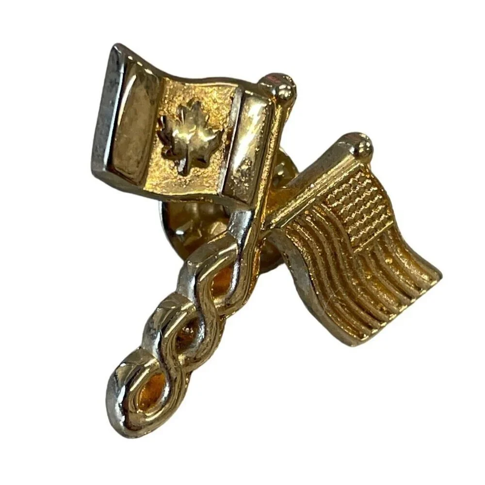 Canada‎ American Flag Intertwined Tie Lapel Pinback Goldtone Vintage